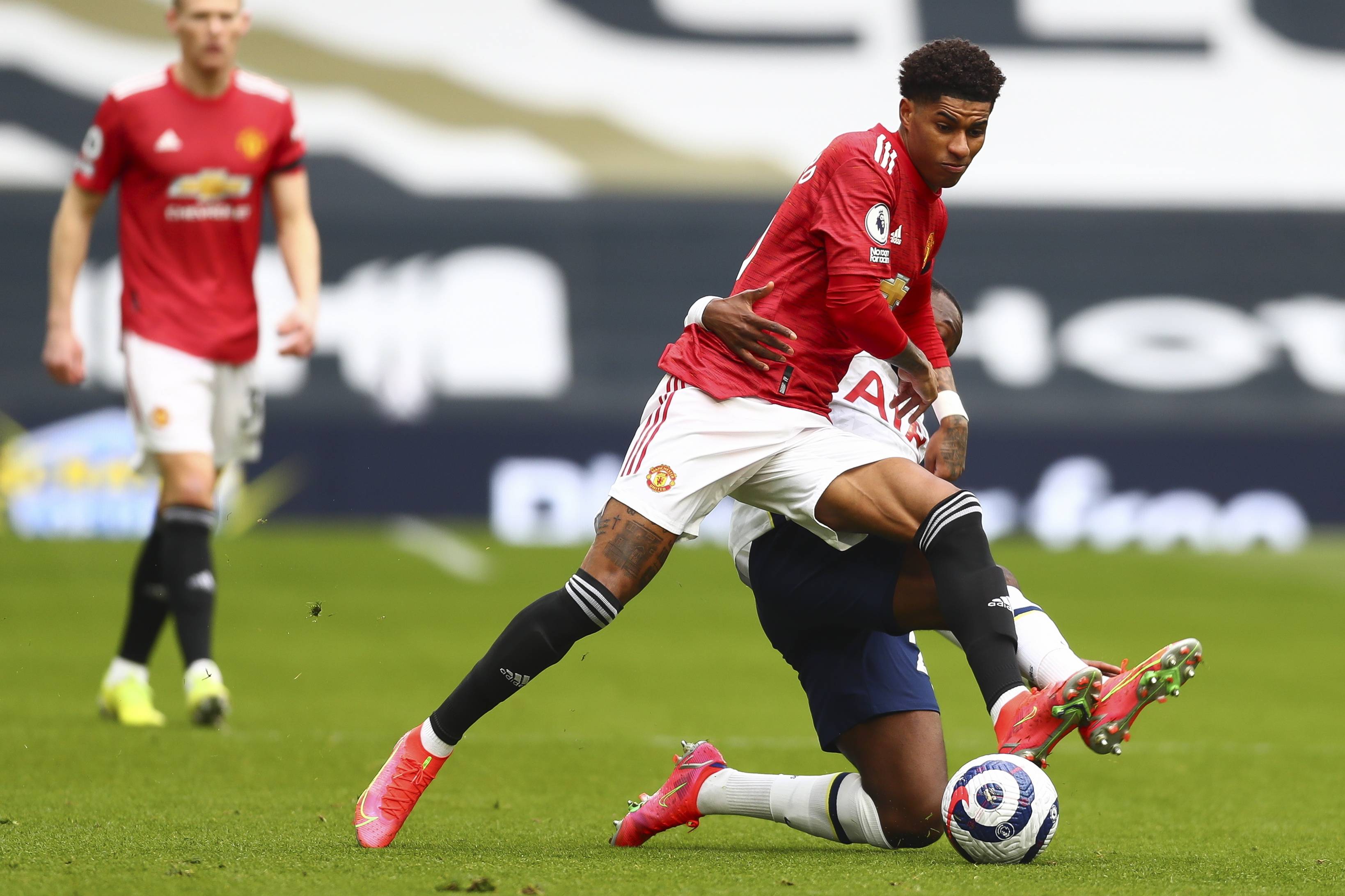 在讨论工资 在讨论工资